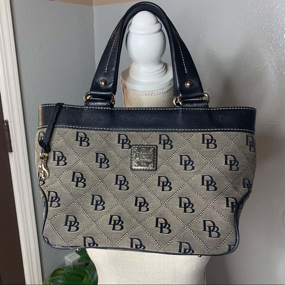 Dooney & Bourke Db Print 1975 - image 2